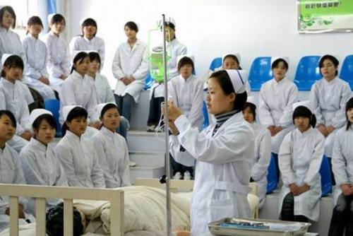 成都市华西卫校护理学专科专业好不好