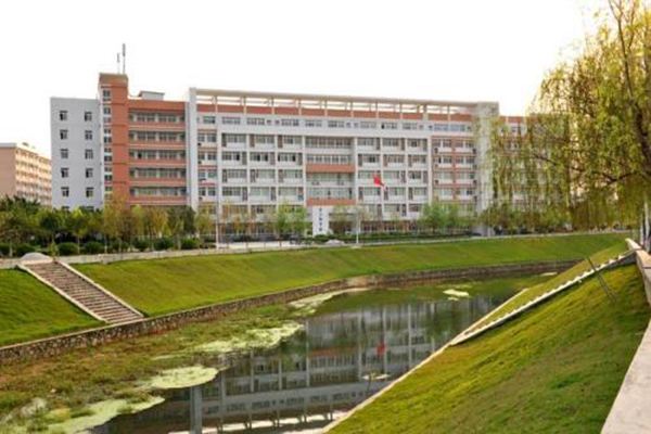 达州凤凰职业技术学校 达州凤凰职业技术学校