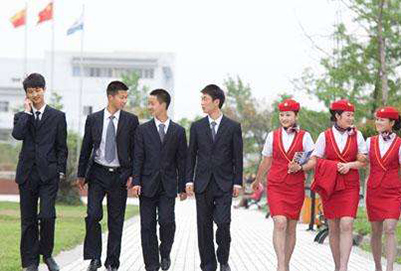 成都航空专修学院2018年招生要求