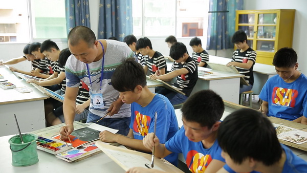四川省南充服装学校2019-室内装饰设计专业招生(中专大专)