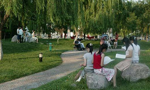 重庆市医药卫生学校招生简章