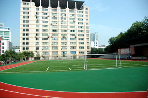 重庆江北区高铁学校在哪里学好?
