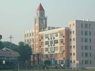 重庆江北区高铁学校哪所最好?