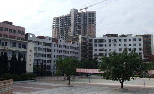 达县职业高级中学就业前景怎样？