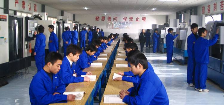 大邑县技工学校宿舍图片、办学条件好吗？